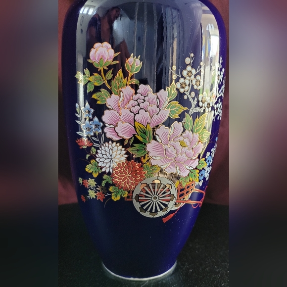 Cobalt Blue Kutani Vase, Japanese Rickshaw, Decorative Flower cart 12.5" - Picture 5 of 12